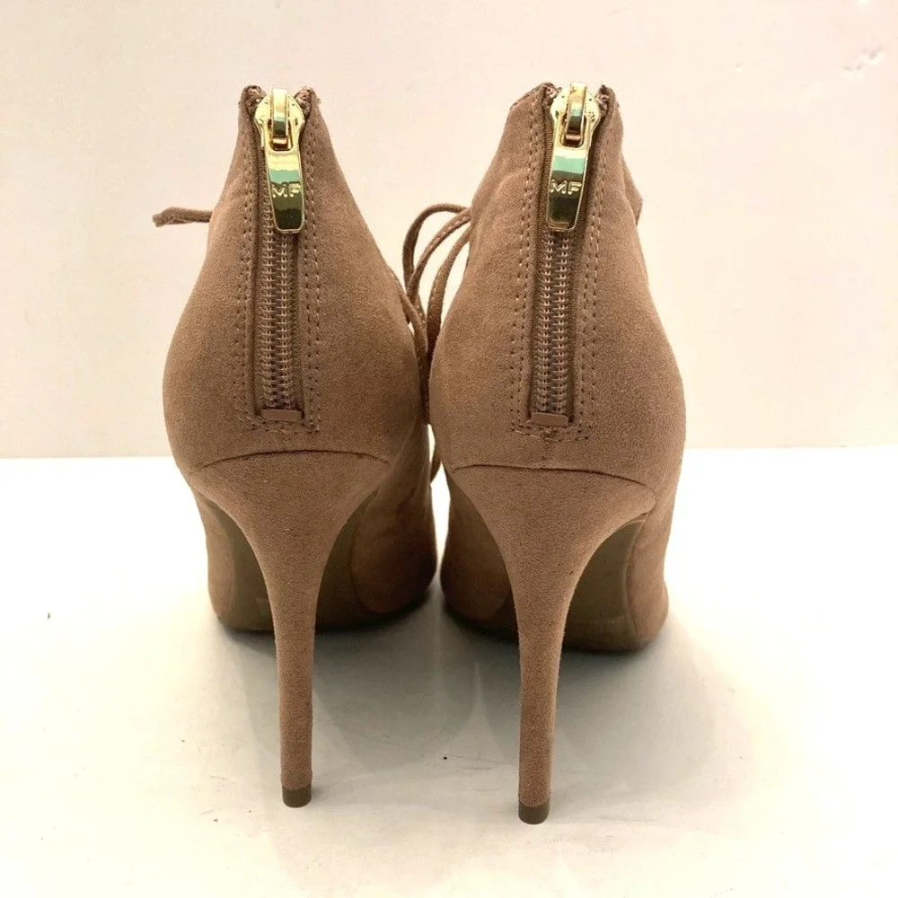 Marc Fisher Neetsa Beige Lace Front Fabric‎ Stiletto Pumps Heels Women's 8.5M